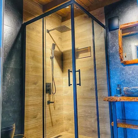 Aparthotel Lavinya *